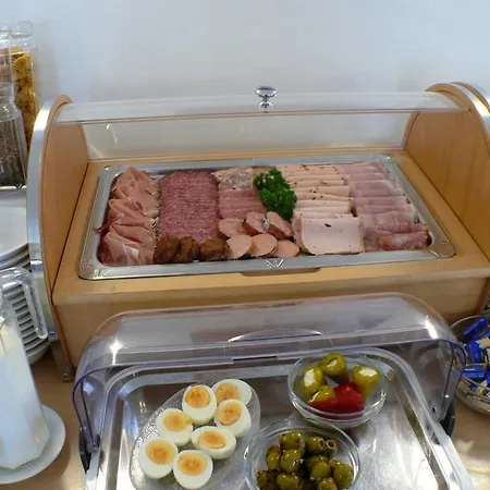 Hotel Hotel Garni - Haus Gemmer 3*