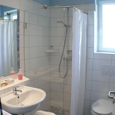 Garni - Haus Gemmer מלון קובורג